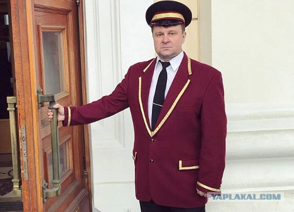 На сочинском пляже две девушки обнаружили флаг Швейцарии