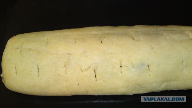 Картофельный рулет с мясным фаршем и грибами