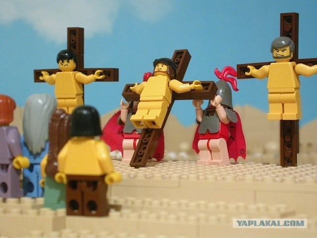 Священники против LEGO.