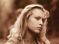 Сегодня свой день рождения отмечает Элен