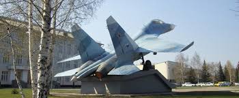 20 самых интересных авиапамятников
