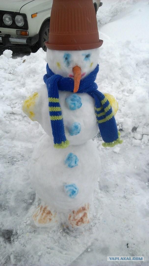 В Омске +1 и снег...Появилось много снеговиков