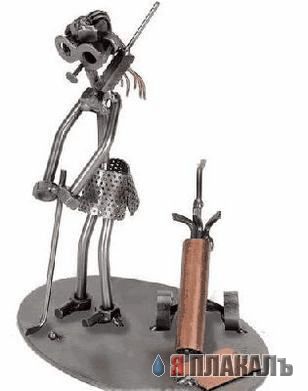 Фигурки из хозяйственной мелочи