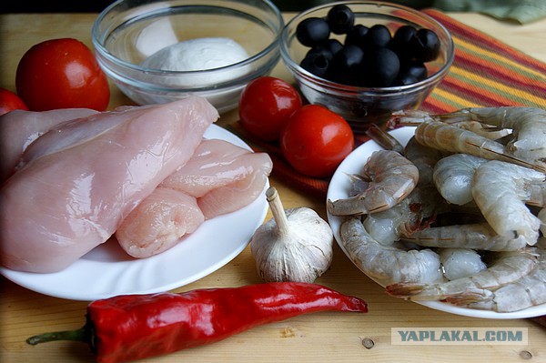 Острая пицца, С курицей и креветками
