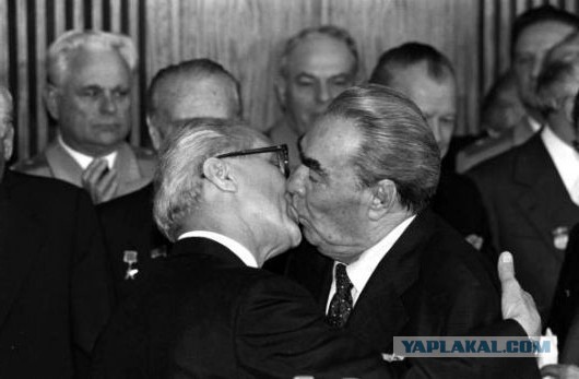Леонид Ильич Брежнев на отдыхе и не только
