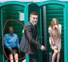 А обещал незабываемую фотосессию, шаромыжник