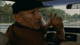 Полисы ОМС «автоматом» мигрантам больше не раздаются…