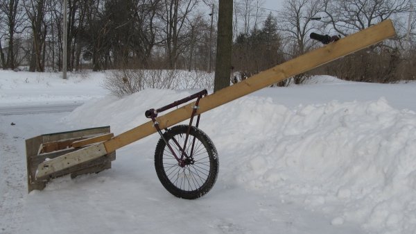 Изобретательный подход к уборке снега