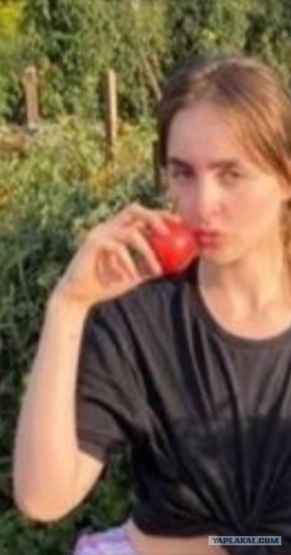 Эх, плюнуть бы на всё и уехать к Алине в деревню