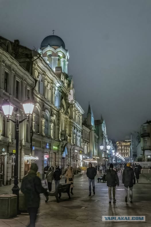 Жить в Москве- то, что за окном и каждый день