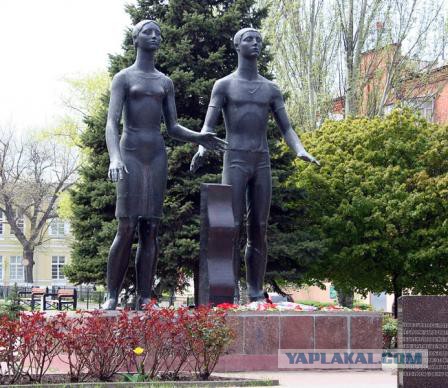 Памятники, которые иначе воспринимаются народом