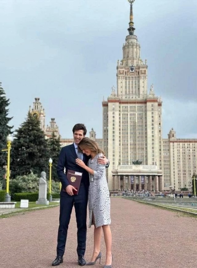 Сын президента Сирии Башара Асада Хафез завершил обучение в МГУ имени М. В. Ломоносова и получил диплом с отличием