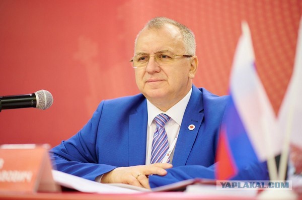 У малоимущих россиян предлагают забирать квартиры в муниципальную собственность