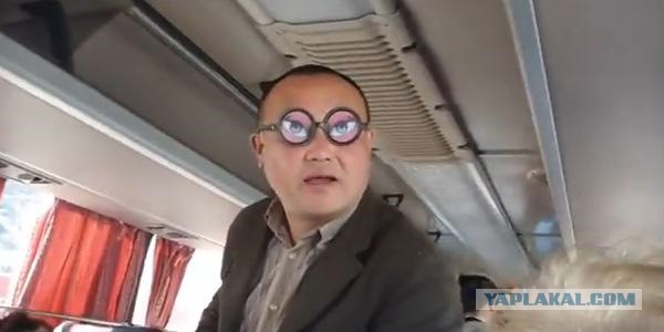Китай начнет сбрасывать доллар с постамента завтра