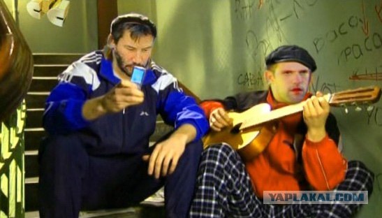 Стэтхэм гуляет по Москве?