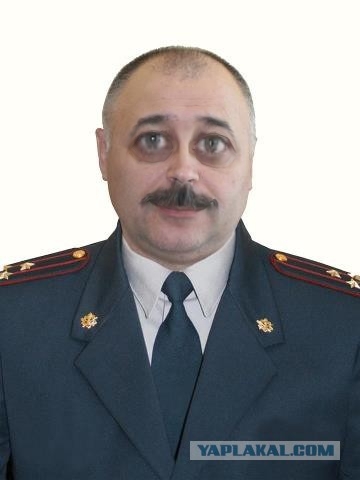 Вглядитесь в его честные крысячьи глаза.