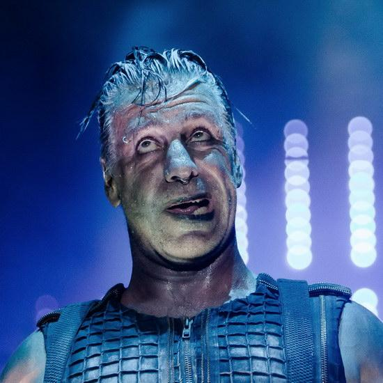 Солист немецкой группы Rammstein Тилль Линдеманн снимает новый клип в клинической психиатрической больнице в Кишиневе