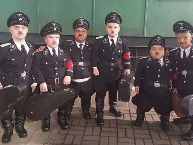 Про патриотов