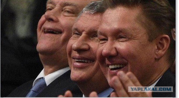 Владимир Путин выступает с посланием