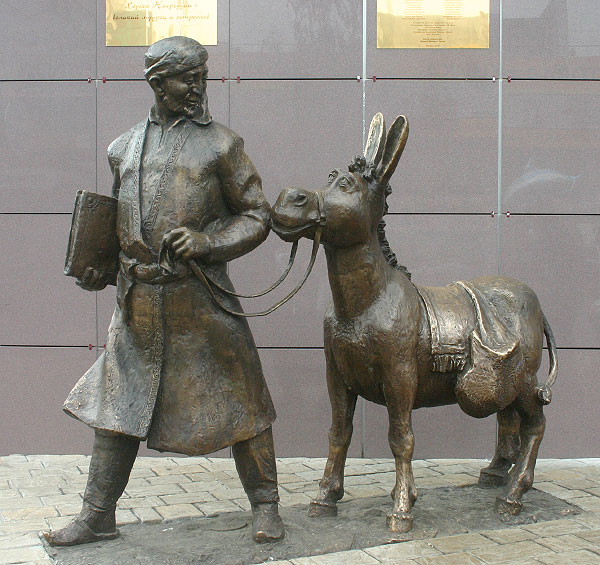 Необычные памятники в Москве