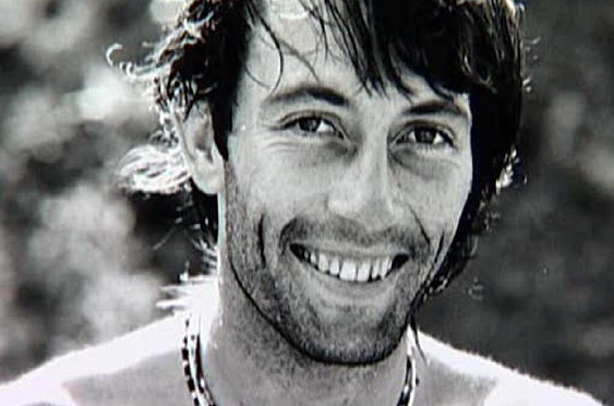 «Девочка и стервятник»: как всего один репортажный снимок разрушил карьеру и жизнь фотографа Кевина Картера.Судан, 25 марта 1993