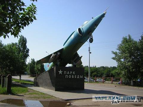 20 самых интересных авиапамятников