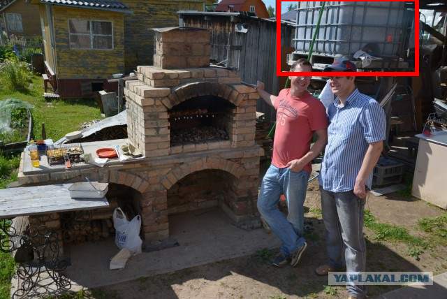 Барбекюшница из старого кирпича