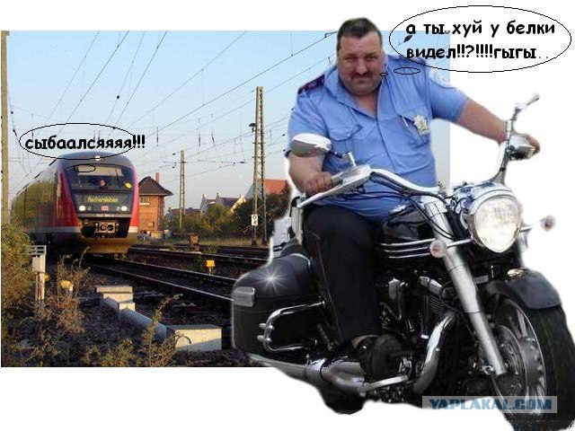 Мент на мотоцикле