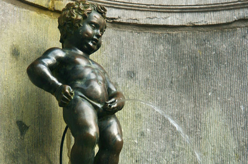 Захожу я значит в лифт.. а там