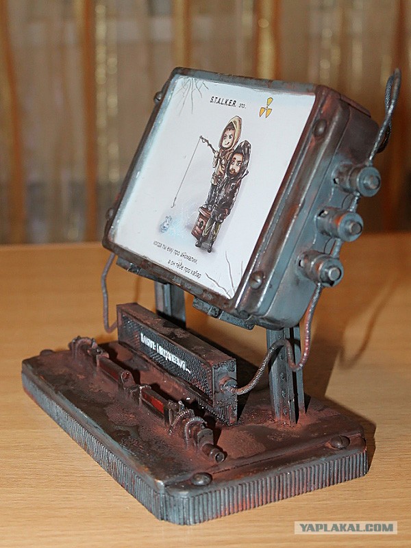 Фоторамка в стилистике загрузочного экрана "S.T.A.L.K.E.R."