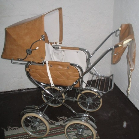 Коляска времен ссср фото Pin by Isabel Cancela on Cochecitos bebé vintage Baby strollers, Vintage strolle