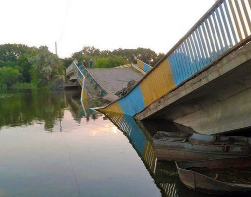 Мост глупости: лодка не пройдет