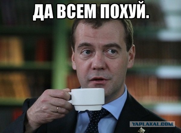 В Киеве ТЦКашник раскидал людей в автобусе, чтобы добраться до бедолаги.