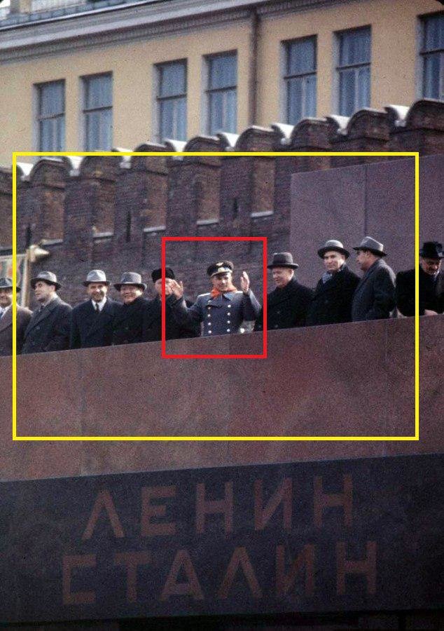 Очередная драпировка Мавзолея Ленина, как величайшая историческая подлость