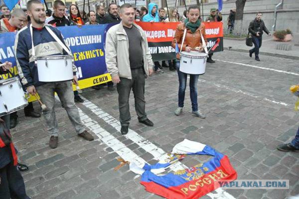 Про Украинских "фошЫстов"