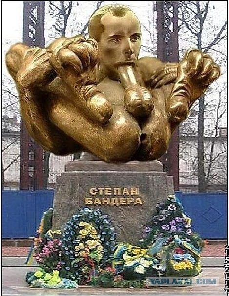 В Одессе памятник Ленину превратился в Вейдера