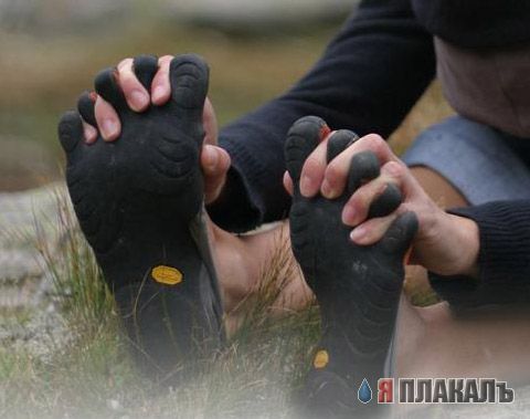 Для модниц и модников. ОДЕЖДА И ОБУВЬ