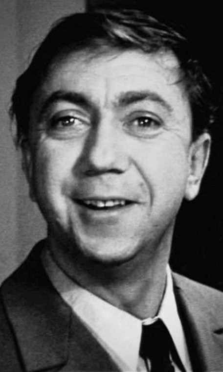 А какой у вас самый позитивный актер?