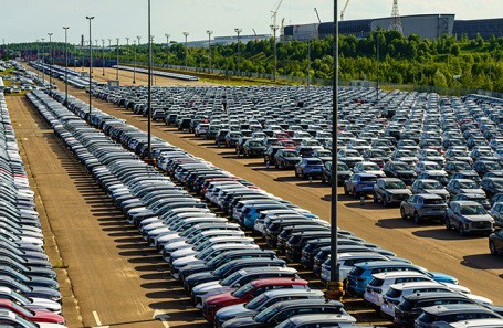 На российском рынке скопилось полмиллиона непроданных автомобилей