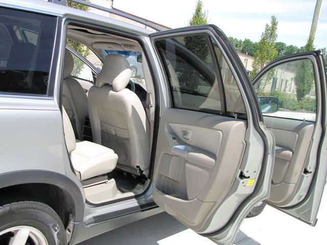 Премьера Volvo XC90.