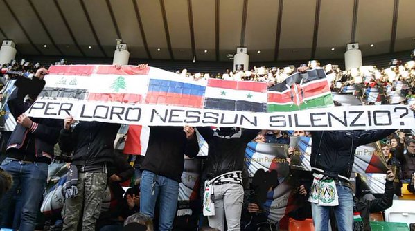 Баннер фанатов греческого ПАОКа на матче