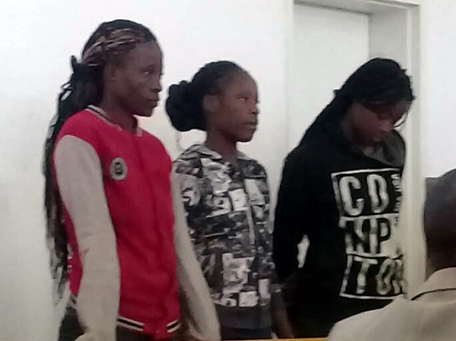 Святые угодники! В Зимбабве трёх девушек арестовали за изнасилование пастора