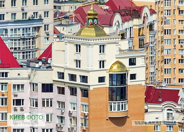 Нижегородец установил шашлычную с бассейном на крыше дома в Кстове