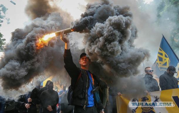 Власти Украины создали штаб по борьбе с "третьим майданом"
