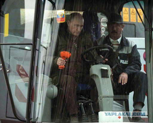Дрифт погрузчика на аэродроме Шереметьево