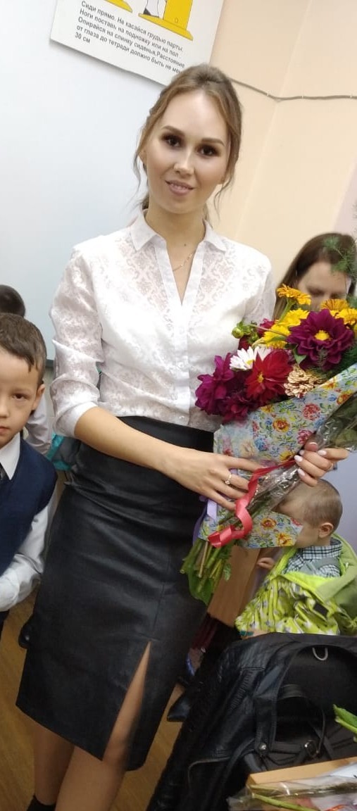 На родительские собрания этих учительниц папы детей приходят с удовольствием
