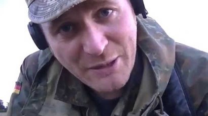 Мужчина пытался разбить камеру подъезда, но ничего не вышло - оказалась крепкая
