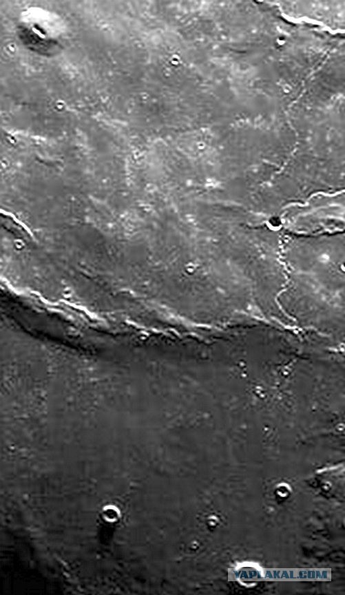 NASA опубликовало детализированные фотографии Луны, сделанные космическим кораблем Orion
