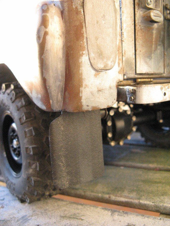 Автомодель Hummer H3 из жести