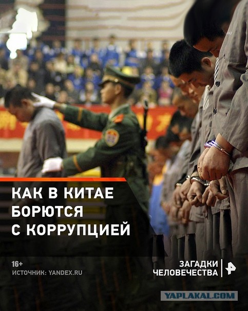 Арестованный генерал Павел Попов не ответил, почему он такой грустный.